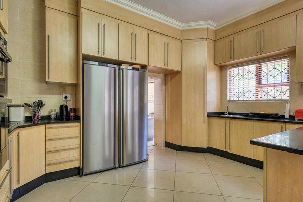 Top 10 des escaliers de piscine les plus design